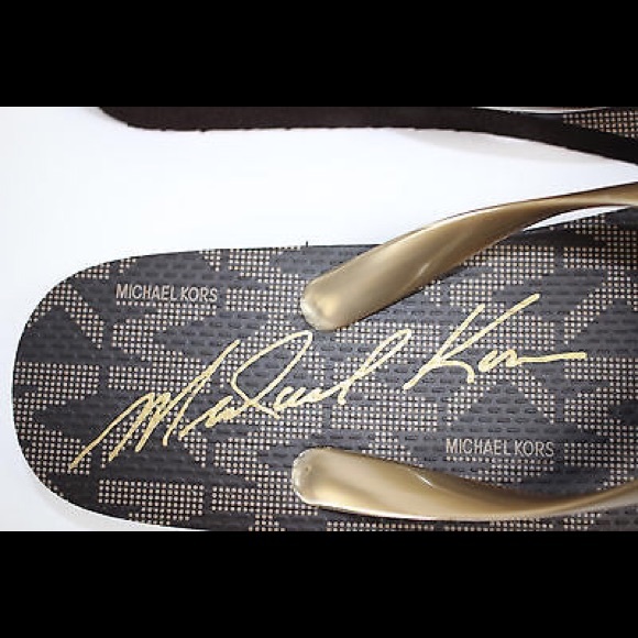 💋SOLD💋MK Gold Sandal💋SOLD💋 - Picture 3 of 4