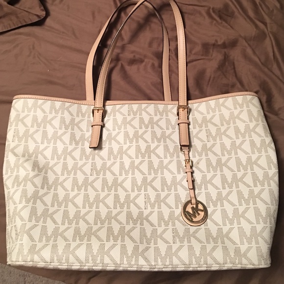 Michael Kors Medium Jet Set Tote