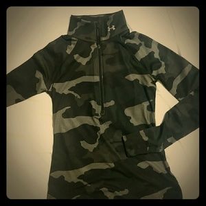 UnderArmor womens cozy cold gear half zip