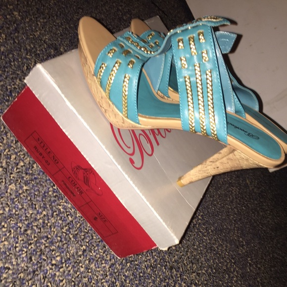 Shoes - Picture 2 of 3