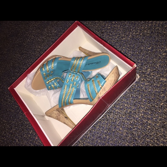 Shoes - Picture 3 of 3