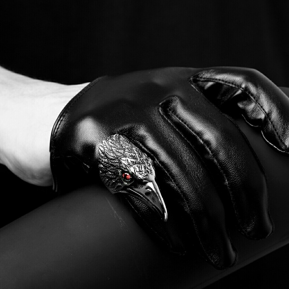 Stainless Steel 316L Ruby Red Eye Eagle Head Ring - Picture 2 of 4