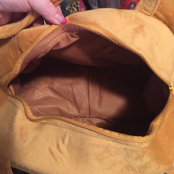 Bear Plush Travel Bag - Picture 3 of 3