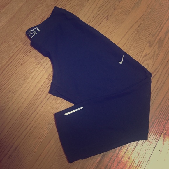 Nike Dri-Fit cropped leggings