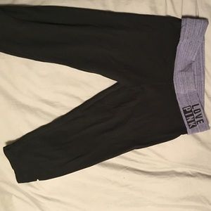 Victoria's Secret PINK yoga crop