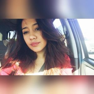 Meet your Posher, Shaira