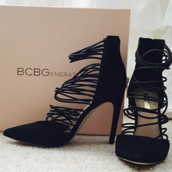 BCBGENERATION black suede strappy pumps - Picture 4 of 4