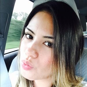 Meet your Posher, Cristina