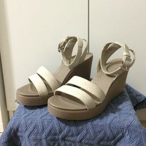 Wedge sandals
