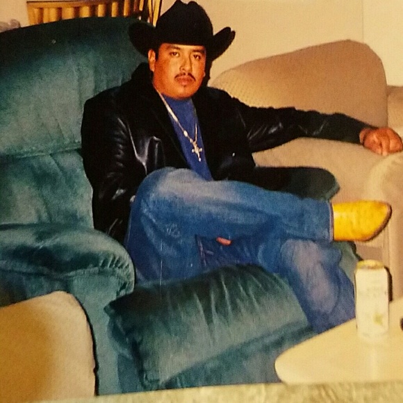 Meet your Posher, Rafael - Picture 1 of 1