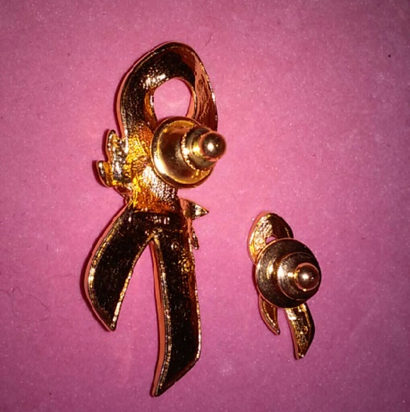 Avon 2 Pink Ribbon Brooches - Picture 2 of 3
