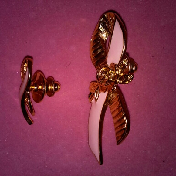 Avon 2 Pink Ribbon Brooches - Picture 3 of 3