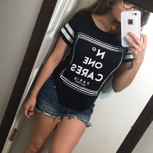 "N0 One Cares" soft fabric T-shirt