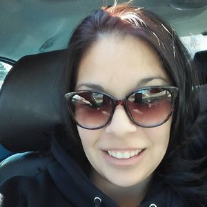 Meet your Posher, Latasha