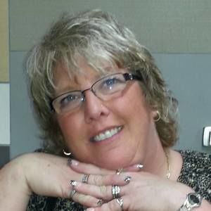 Meet your Posher, Laurie