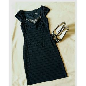 Black classic dress (Adrianna Papell). Size 8
