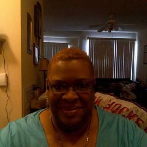 Meet your Posher, Yolunda