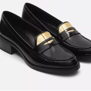 SALE! NWOT ZARA BLACK/GOLD CONTRAST LOAFERS SIZE 8