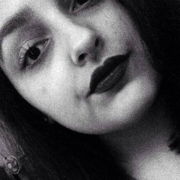 Meet your Posher, Mikayla