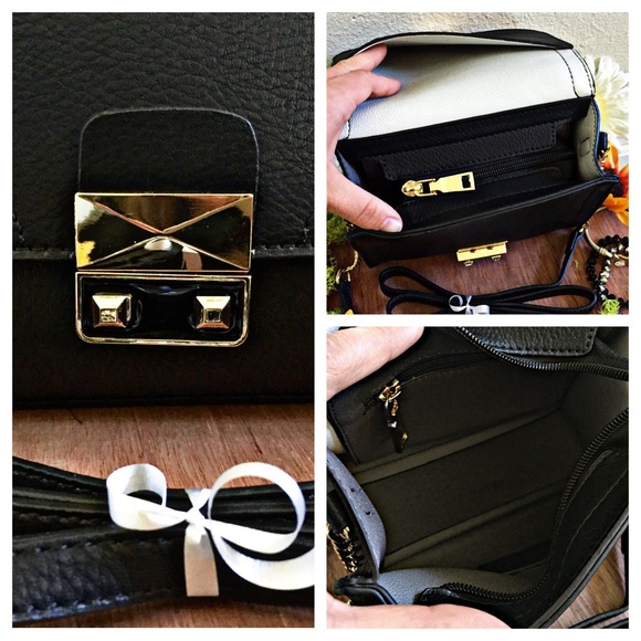 The Ace of Spades Crossbody - Picture 4 of 4
