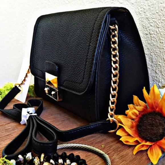 The Ace of Spades Crossbody - Picture 2 of 4