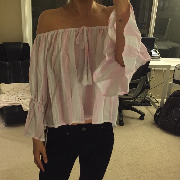 Striped off shoulder crop top - Picture 2 of 4