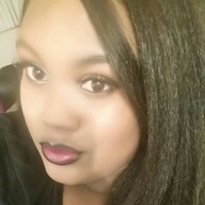 Meet your Posher, Lexi