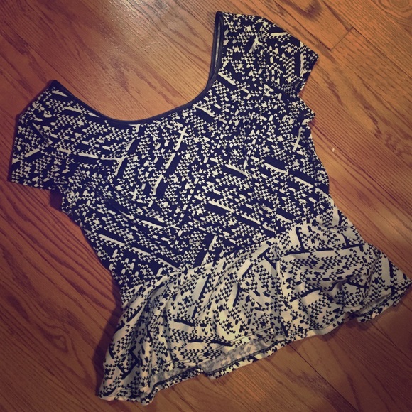 Xhilaration peplum top