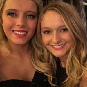 Meet your Posher, Avery