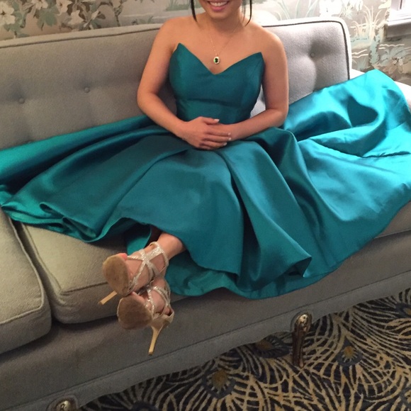 Teal Green Prom Dress with high low cut. - Picture 2 of 2