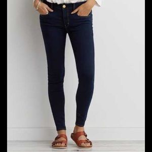 **SALE** American Eagle True Rinse Jeggings