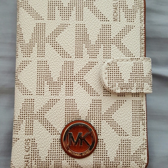 Michael Kors passport wallet