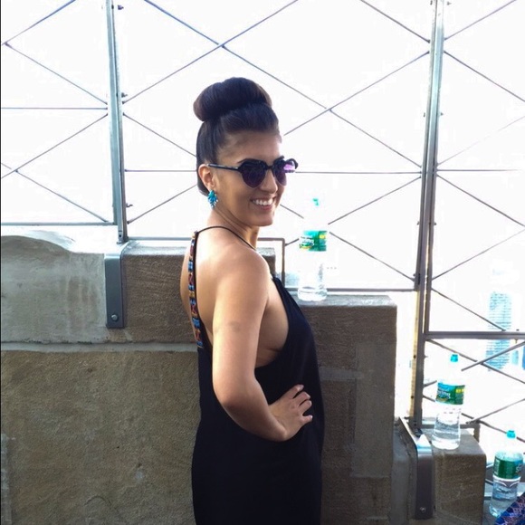 Meet your Posher, Isabela - Picture 1 of 1