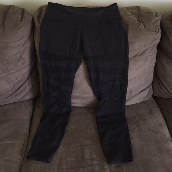 Lululemon high times tech mesh - Picture 3 of 4