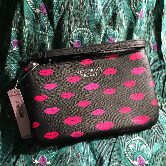 REDUCED! NWT's Victoria's Secret Lips Wristlet - Picture 2 of 3