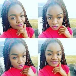 Meet your Posher, Bella