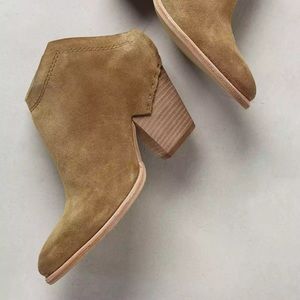 ANTHROPOLOGIE Dolce Vita Haku Bootie Olive sz 8