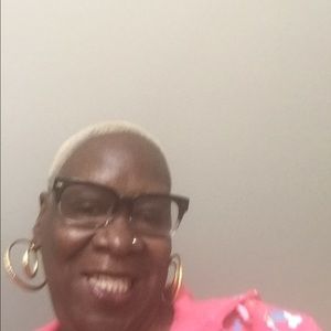 Meet your Posher, Diane