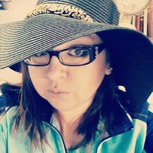 Meet your Posher, Nikki