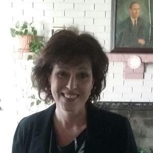 Meet your Posher, Gina