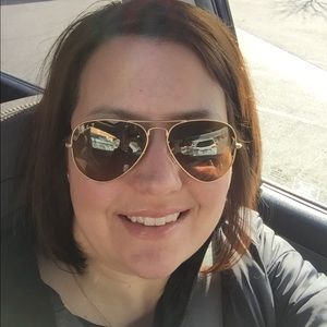 Meet your Posher, Kari