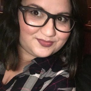 Meet your Posher, Kelly