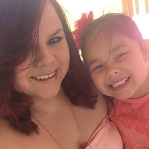 Meet your Posher, Alejandra