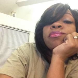 Meet your Posher, Yolanda