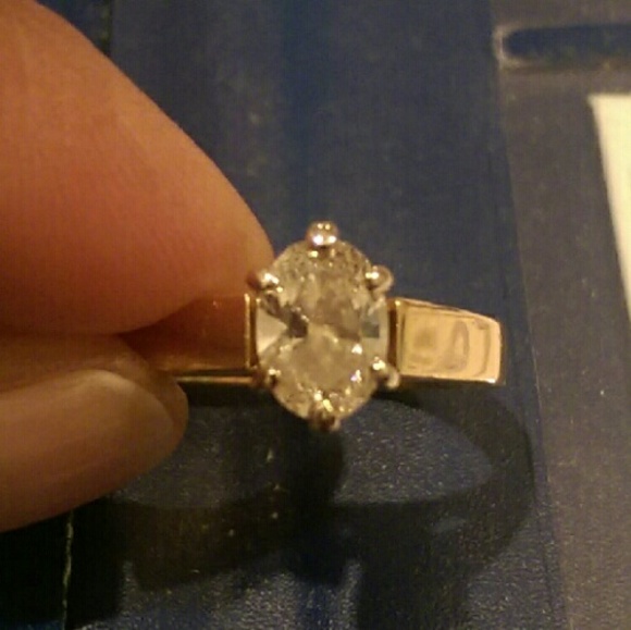 .83 Oval Diamond