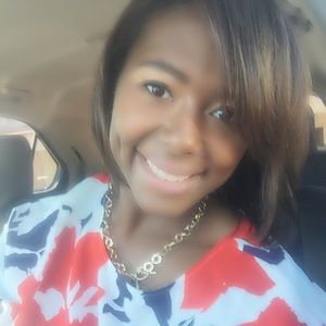 Meet your Posher, Djaris