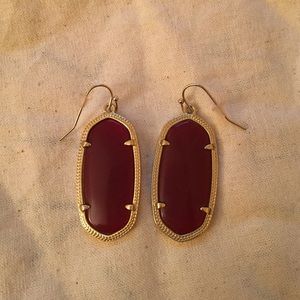 Elle Kendra Scott earrings in red.