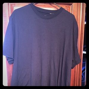 2 UA Men's XL navy heat gear tee
