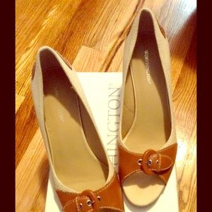 Worthington brand peak a boo toe