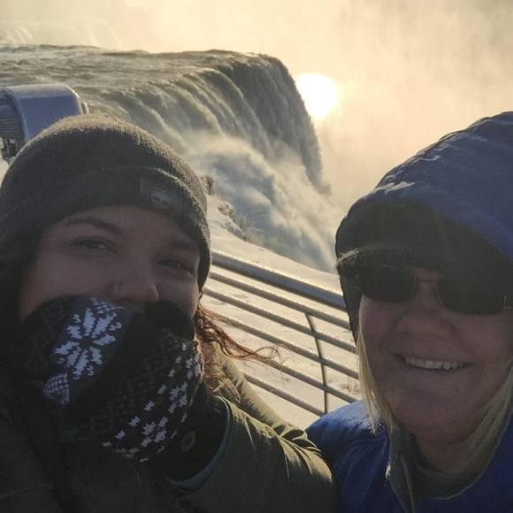 Meet your Posher, Kim - Picture 1 of 1